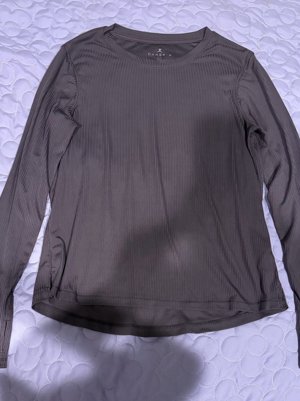 Danskin Long Sleeve Athletic Top in Purple Size Medium Like New